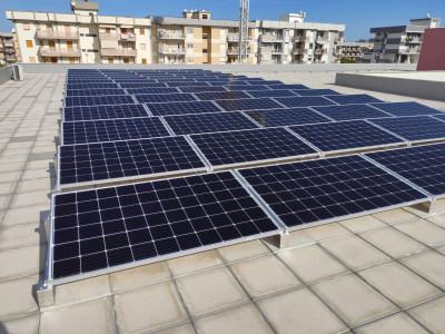 Impianto fotovoltaico alla sede comunale di Lama Scotella. Minervini: puntiam...