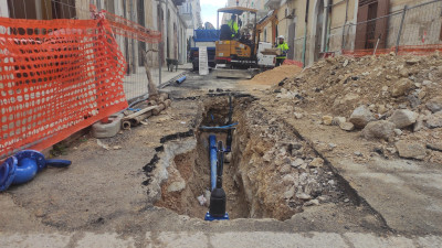 Aqp, riparate tubature in via Massimo d’Azeglio. Procede il rifacimento...