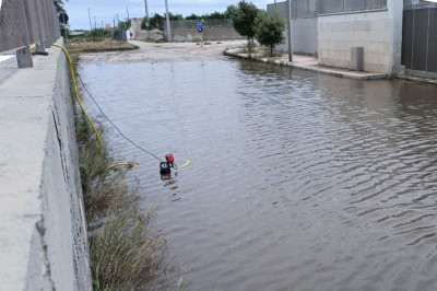 Strada Vicinale Torre Rotonda. Aspirata con le idrovore l’acqua piovana