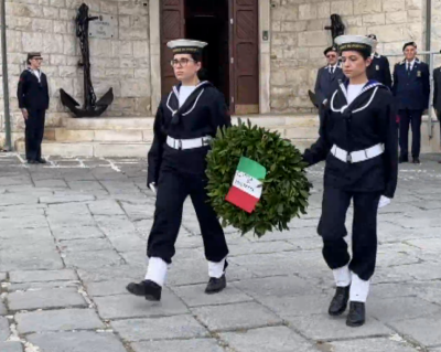 Molfetta ricorda le vittime del rimorchiatore Franco P. Gremito il Duomo