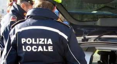 Controlli anti-Covid, fermato senza mascherina viene denunciato per oltraggio...