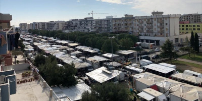 Mercato settimanale, gli ambulanti scelgono i posteggi